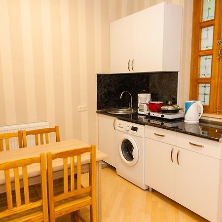 Holiday Rooms Тбилиси Екстериор снимка