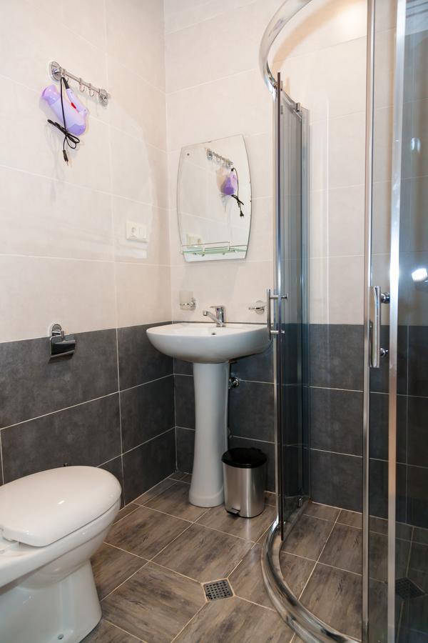 Holiday Rooms Тбилиси Екстериор снимка