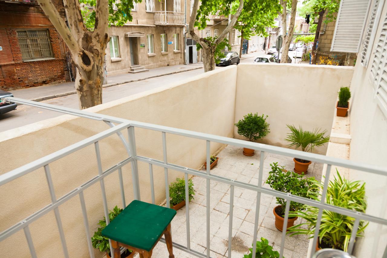 Holiday Rooms Тбилиси Екстериор снимка