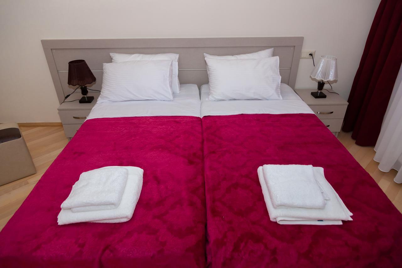 Holiday Rooms Тбилиси Екстериор снимка